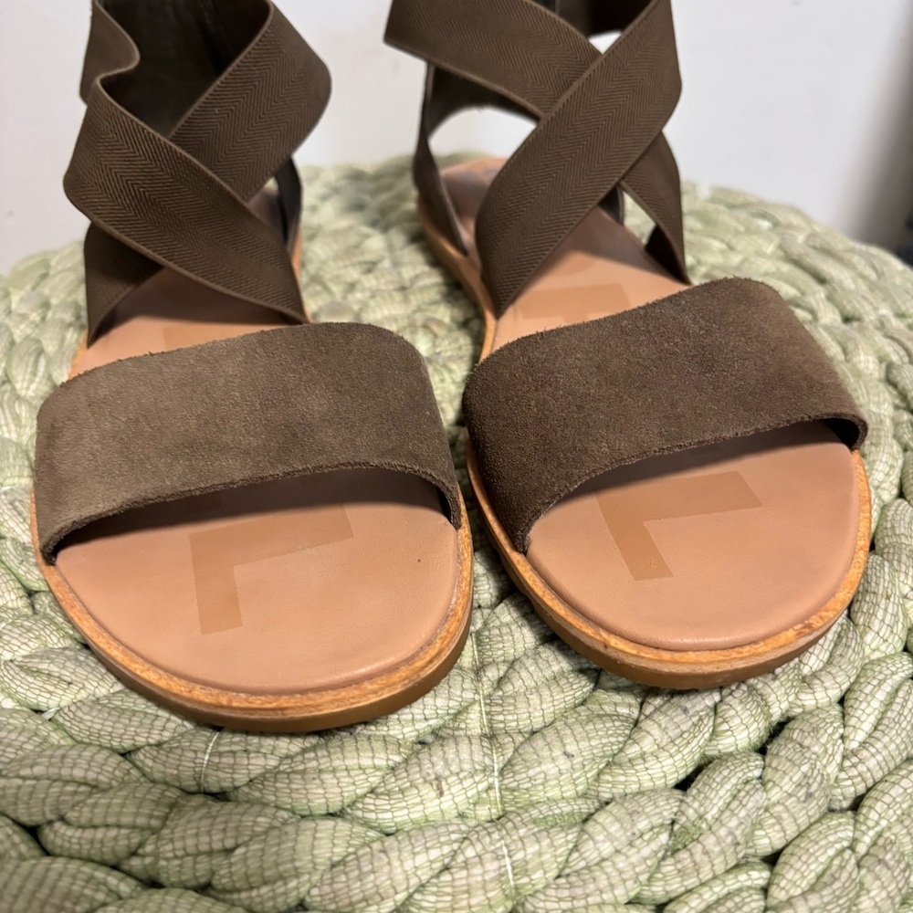 Sorel Ella ll Olive Green Suede Flat Sandals - Picture 7 of 12